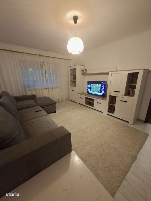 Apartament 3 camere, Rovine