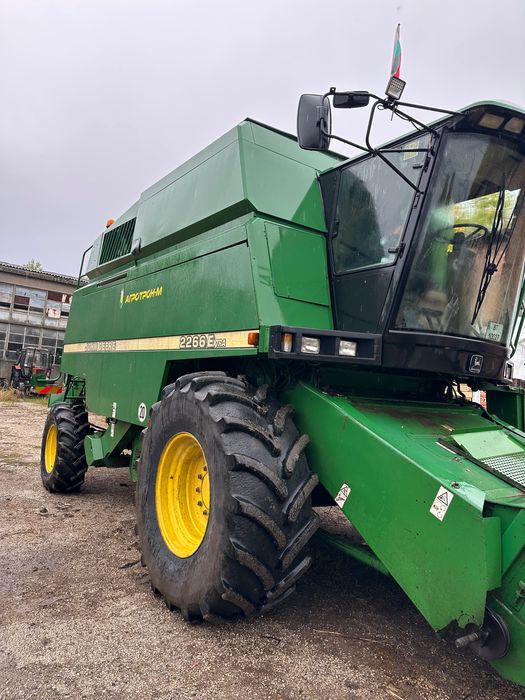 Комбайна John Deere 2266 ехтра