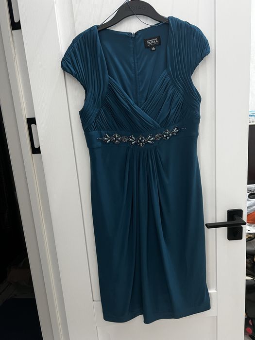 Продается нарядное вечернее платье