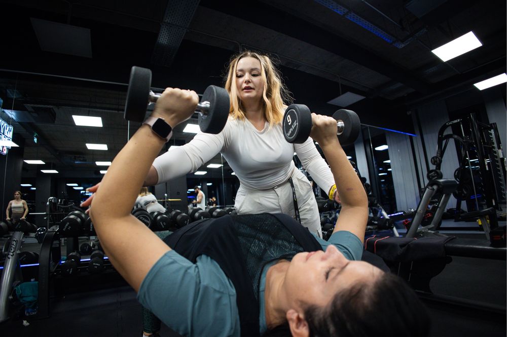 Antrenor personal & online fitness coach