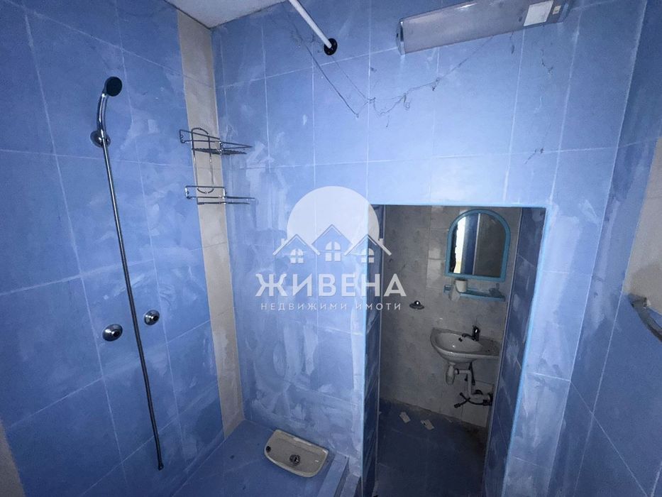 Продава къща за ремонт в гр.Балчик, площ 100 кв.м