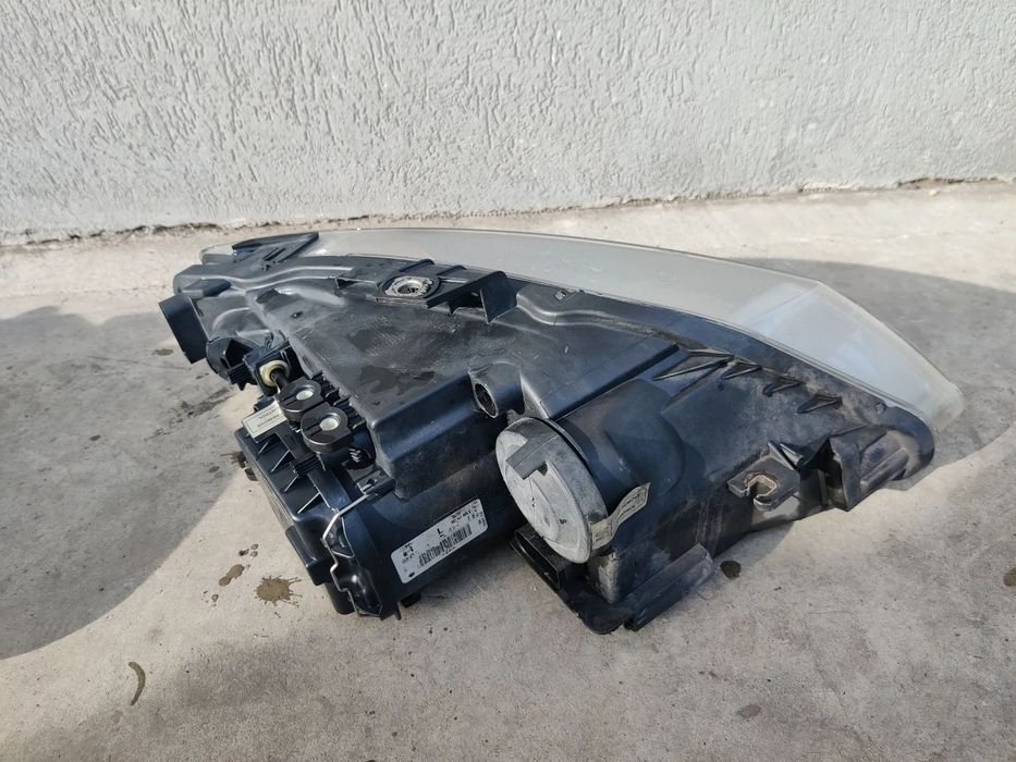 Far faruri halogen stanga / dreapta Seat Exeo 3R1941005E / 3R1941006E