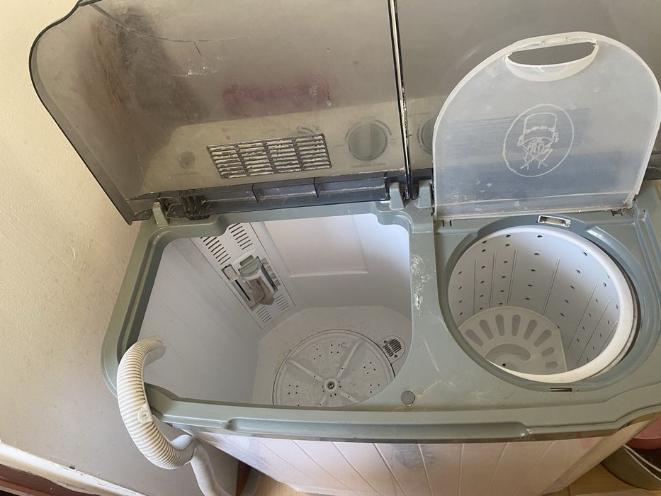 Срочно продам стиральную машинку