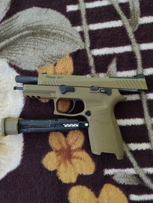 Vând Sig Sauer P320