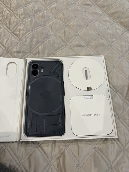 Nothing Phone 2 в хорошем состоянии