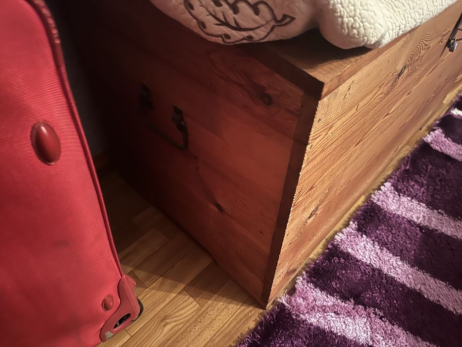 Продвм деревянный большой сундук