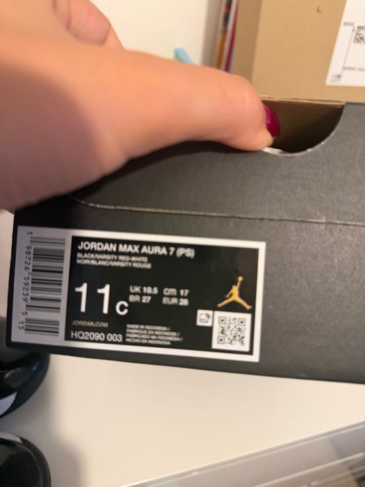 Jordan Max Aura 7 размер 28 EU