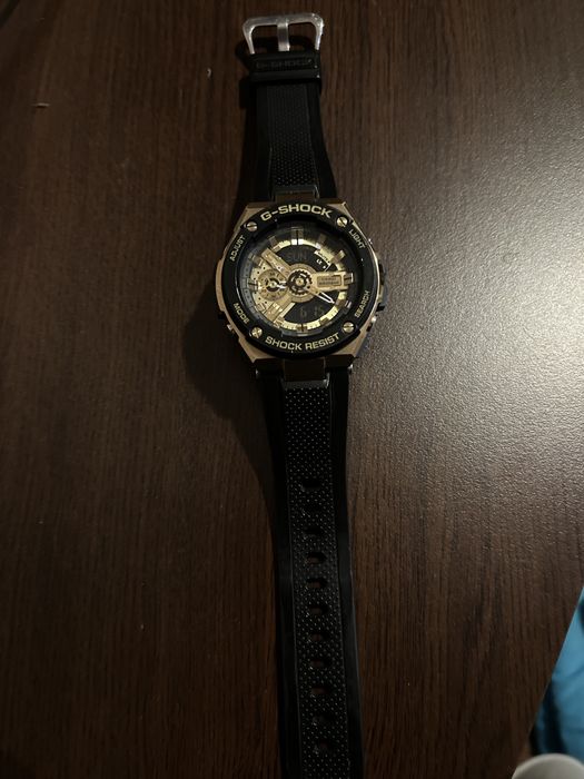 Casio G-shok GST-400