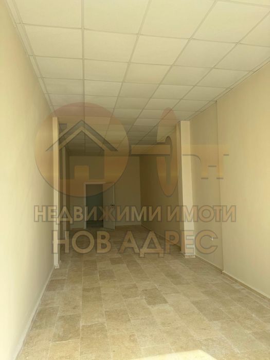 Дава се под наем Магазин в Търговище, Боровец - 55 кв.м за 498.27 € - Снимка #2