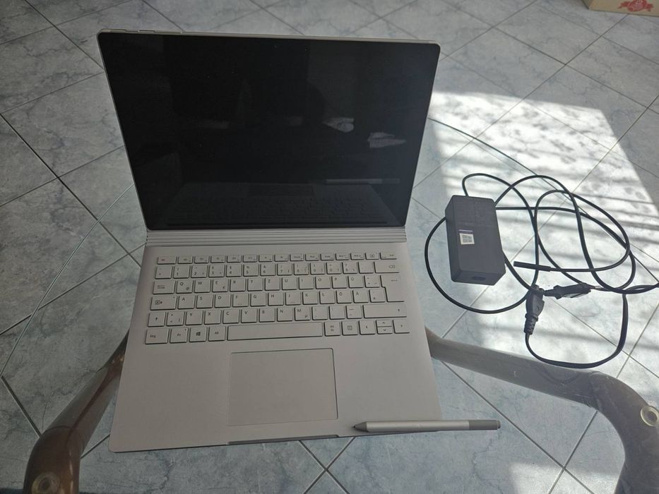 Microsoft Surface Book 3–мощ, елегантност