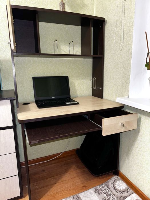 Продам Компьютерный стол