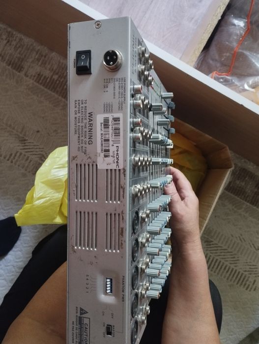 Продам музыкальный инструмент