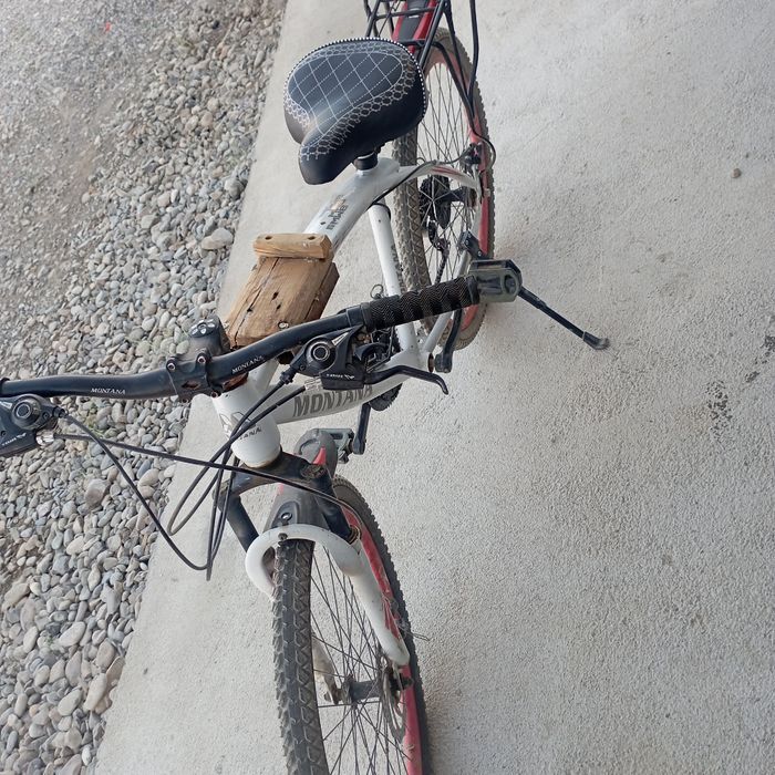 Велесипед жүріп тұр