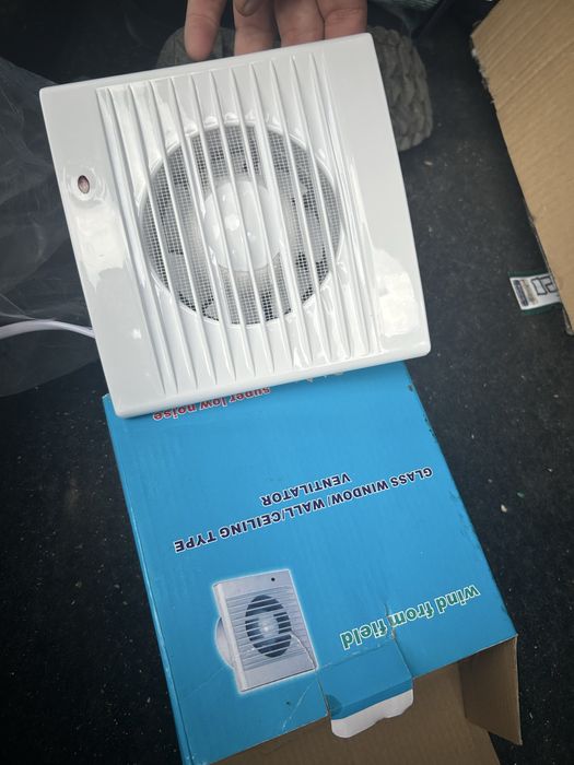 Продам новую вытяжку