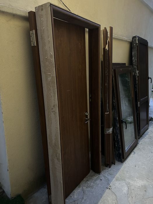 интериорна врата/дограма прозорец