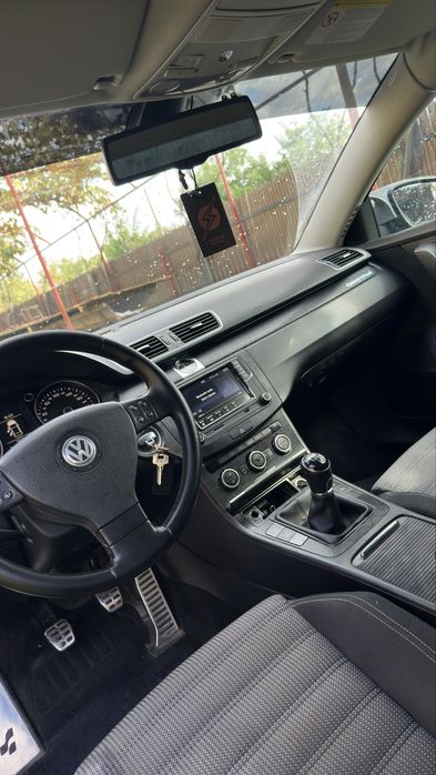 VOLKSWAGEN Passat 0 — imagine 5