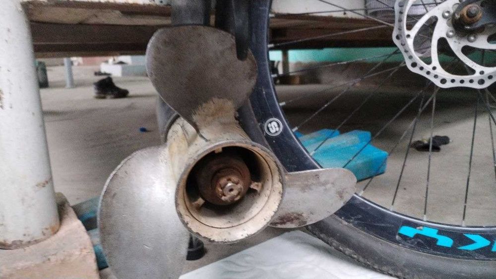 YAMAHA 25 тали матор сотилади