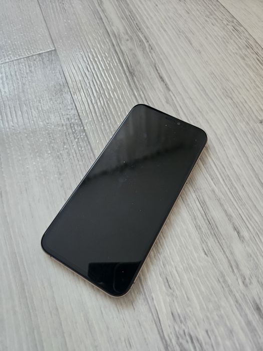 Iphone xs.  128gb
