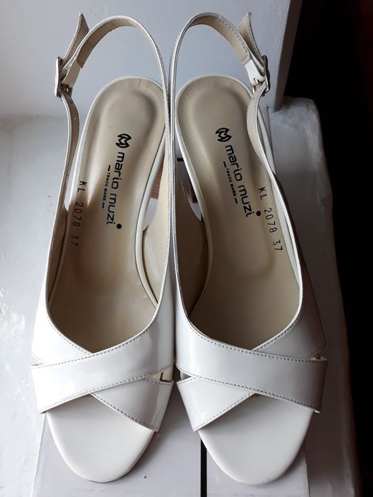 Новая женская обувь