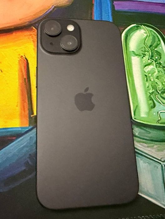 Продам IPhone 15