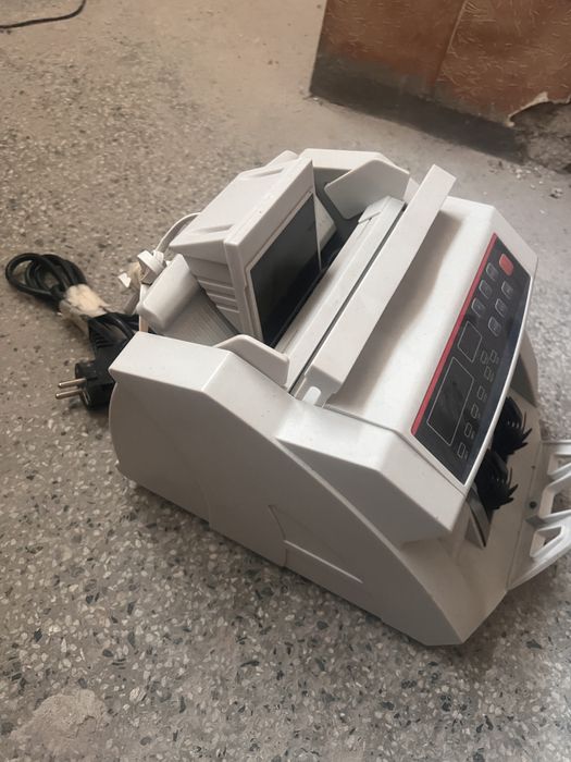 Банкнотоброячка броячка за пари