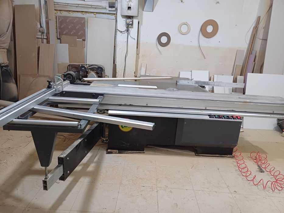 Форматно раскроечный станок