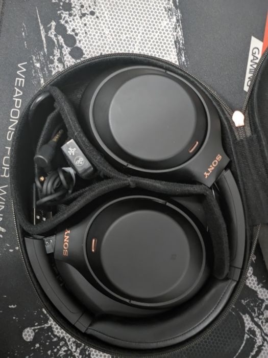 Наушники Sony WH 1000XM4