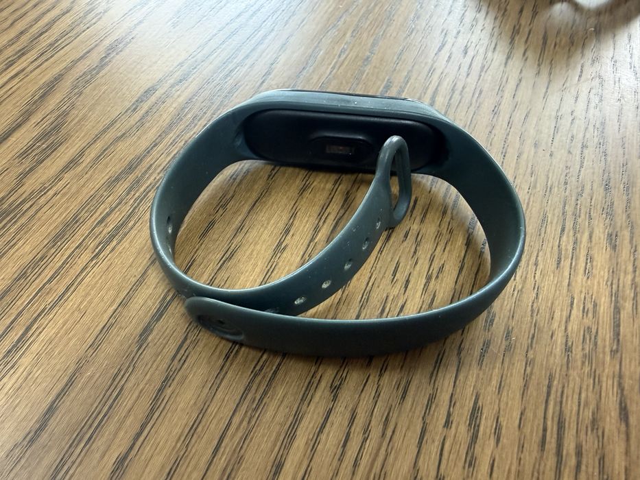Часы mi band в отлично состоянии
