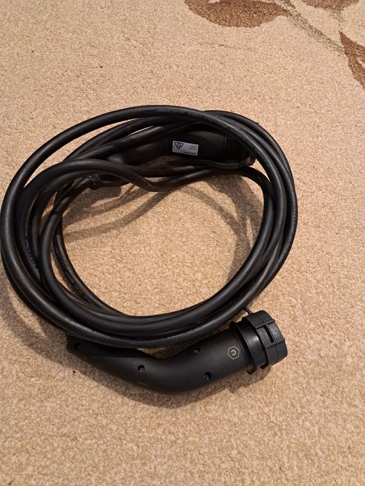 Încărcător DC nefolosit