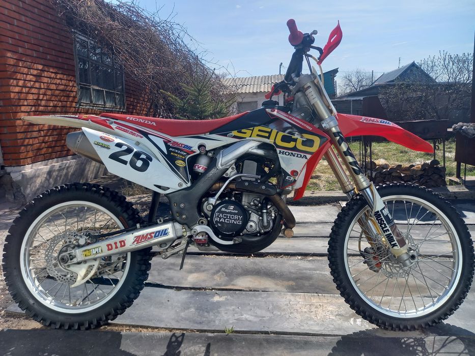 Продам кроссовый мотоцикл