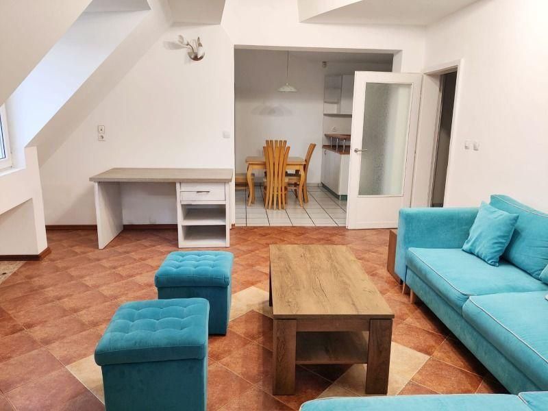 Дава се под наем Четиристаен апартамент в София, Гео Милев - 165 кв.м за 846.6 € - Снимка #1