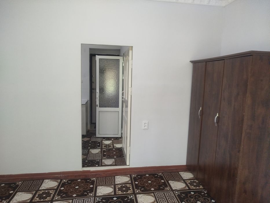 Сдаёт 1 ком кв 4 этаже Супер БАМ 1млн 800 тысяча сум