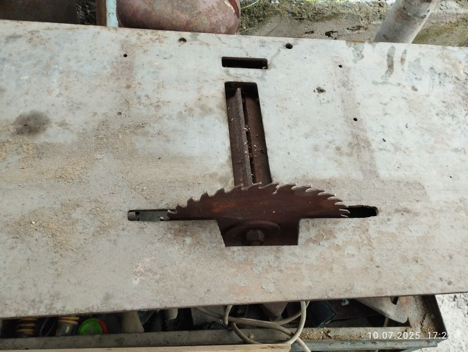 Станок с рубанком