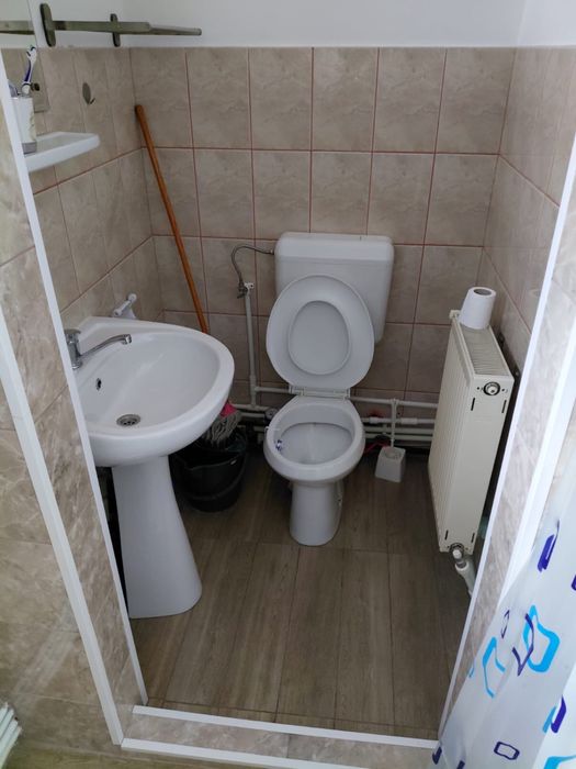 Garsonieră de închiriat in vilă– 45 m², utilată, Găvana, Pitești