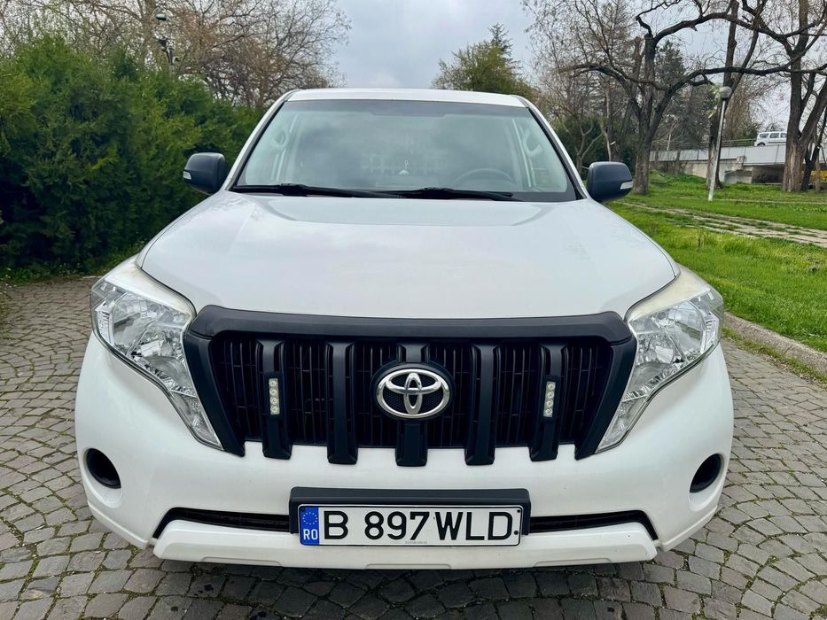 Toyota Land Cruiser Autoutilitara