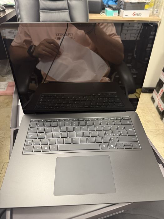 Laptop sigilat microsoft surface 7th edition x elite 16gb 1tb nou