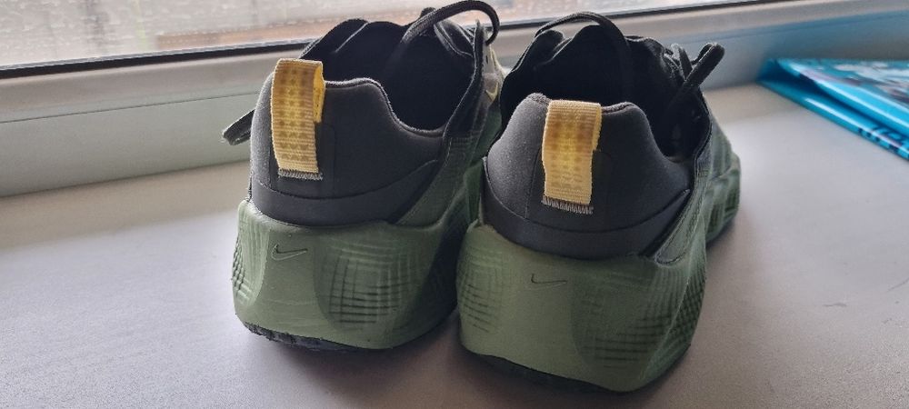 Кроссовки Nike Ava Rover