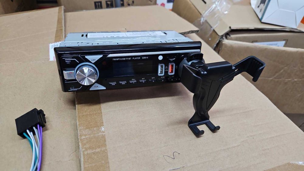 Авто радио плеър BD-9955BT – USB, MP3, SD, Bluetooth с вградена стойка за телефон
