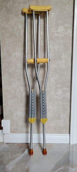 Продам костыли в хорошом состоянии