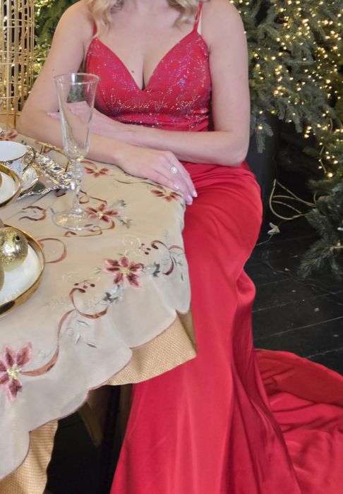 Платье вечернее длинное