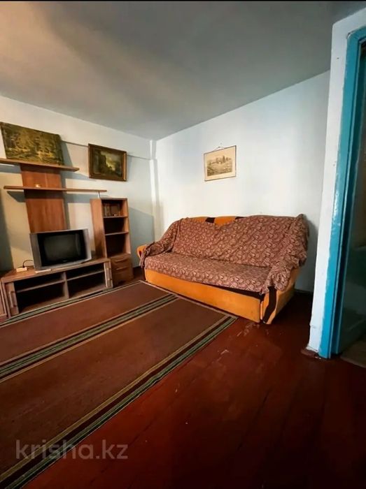 Продам 2х комнатную  4/5 этаж