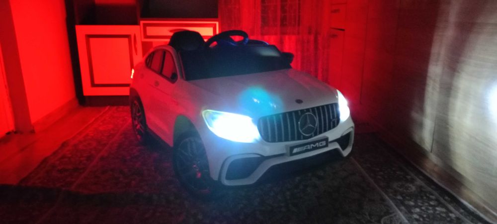 Електрическа кола за деца