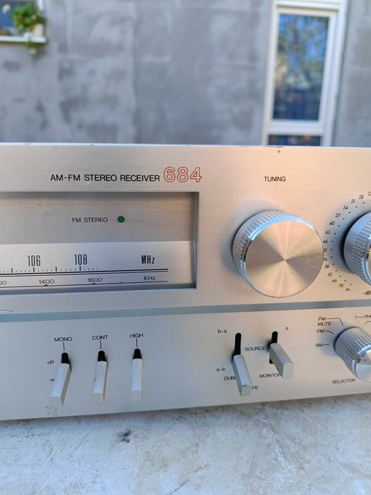 PHILIPS - ресийвър 684