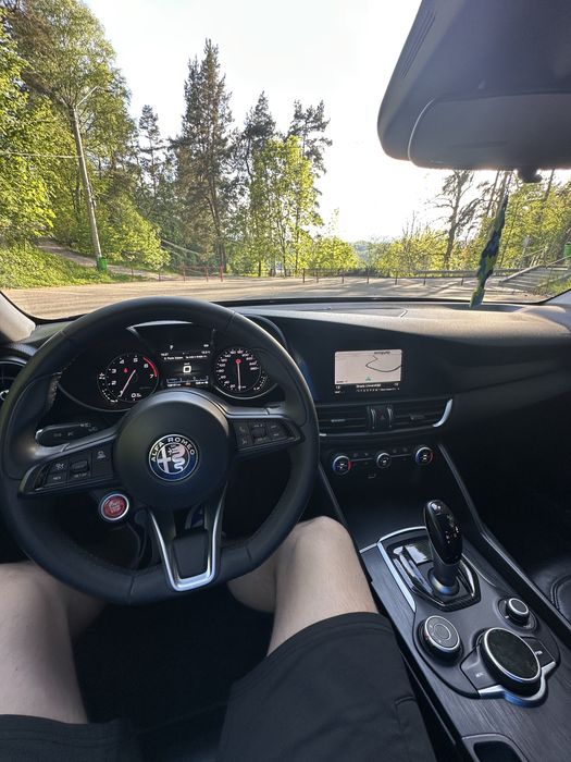 Alfa Romeo Giulia 2018, 2.0T - 200 C.P.