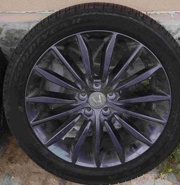 Джанти ENKEI 20" с всесезонни гуми Goodyear