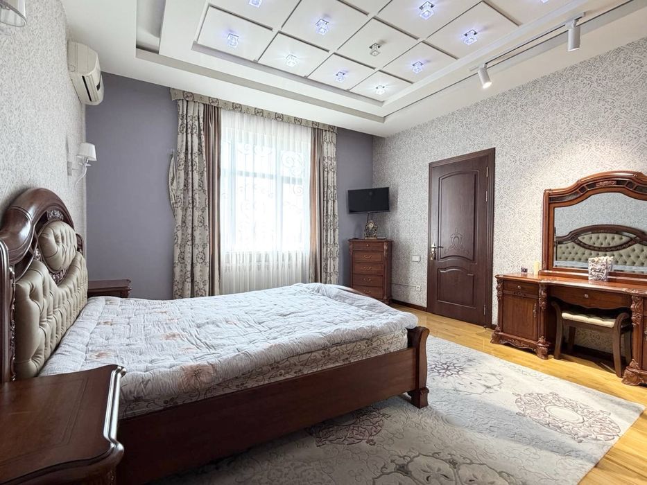 Сдается в аренду 4 комнатная квартира 180 м.кв в элитном доме "Габус".