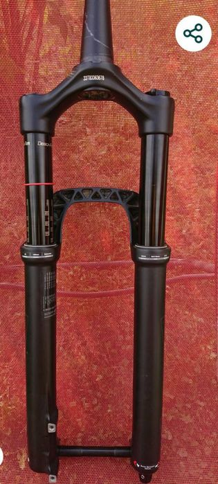 Cube carbon , 750 Rock shox Pike