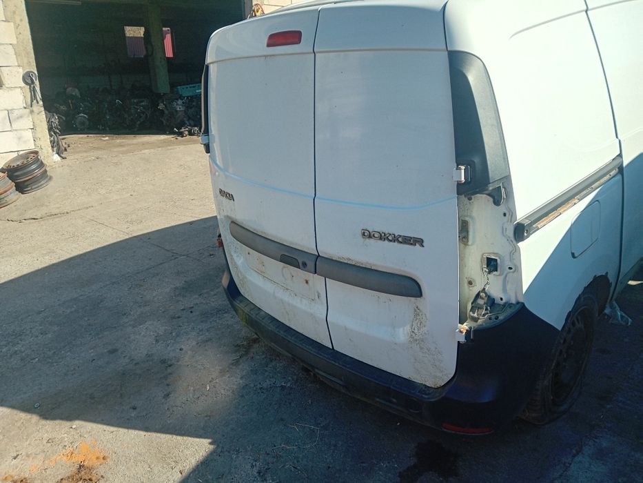 Piese,Uși spate dacia dokker 2014