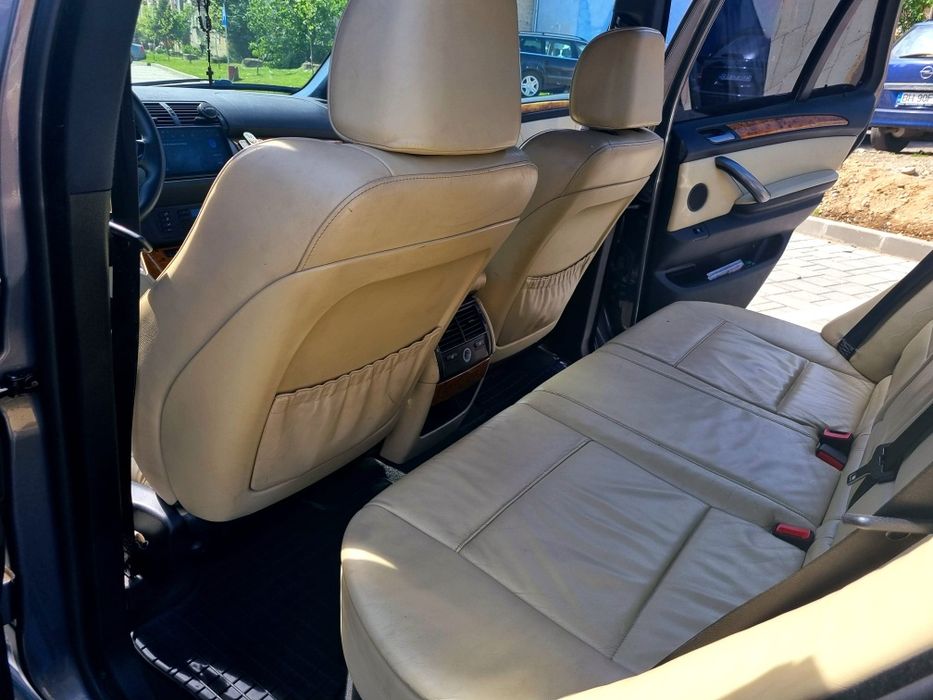 Vind sau schimb X5 e53