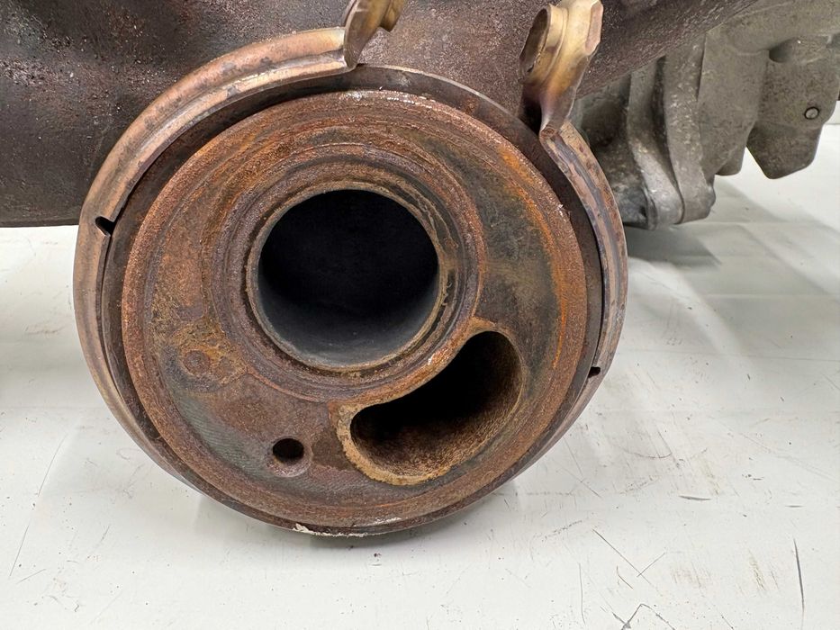 Изпускателен колектор с турбина БМВ Ф40 Ф44 Ф45 Х1 Ф48 Х2 Ф39 Мини